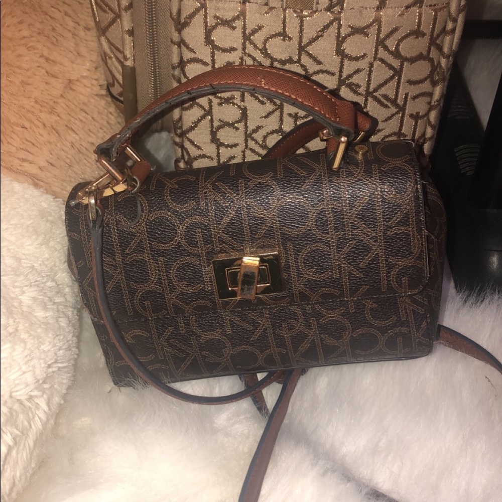 calvin crossbody purse
